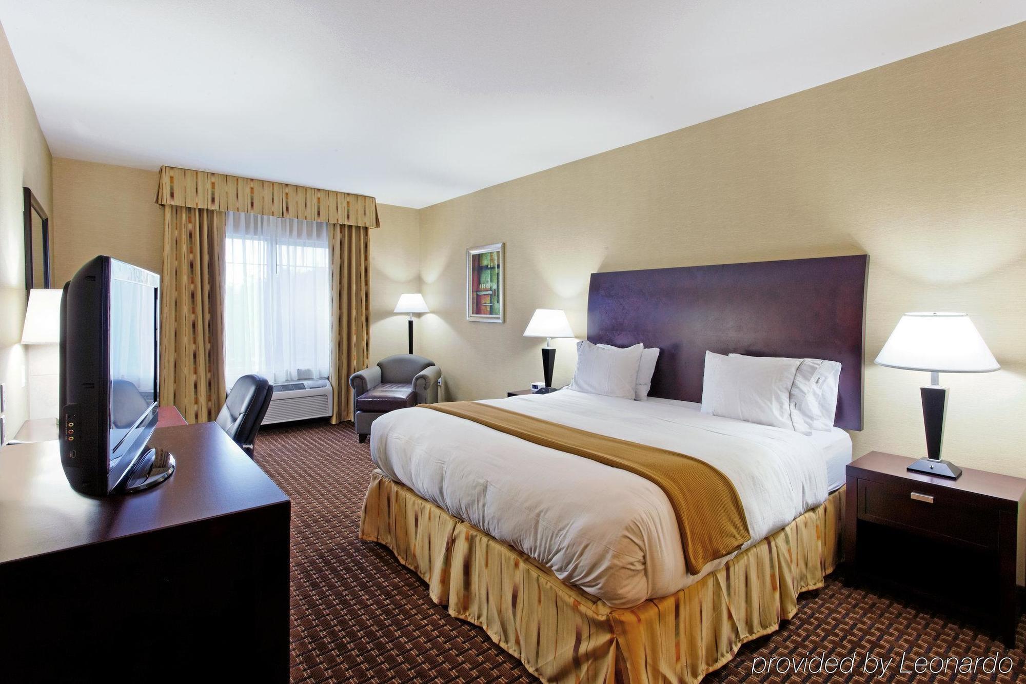 Holiday Inn Express Newport By Ihg Habitación foto